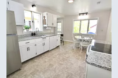 36 Rowena St, Worcester, MA 01606 - Photo 7