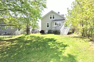 36 Rowena St, Worcester, MA 01606 - Photo 17