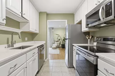 1 Charles St #X, Reading, MA 01867 - Photo 9