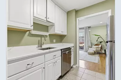 1 Charles St #X, Reading, MA 01867 - Photo 11