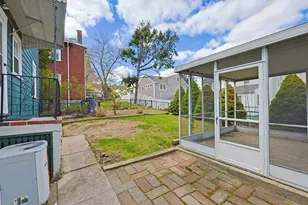 15 Grayson St, Boston, MA 02124 - Photo 39