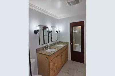 18-26 Bowen Street #1, Newton, MA 02459 - Photo 9