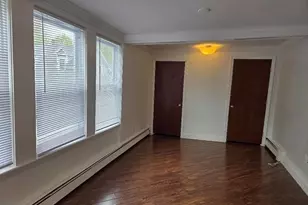18-26 Bowen St, Newton, MA 02459 - Photo 15