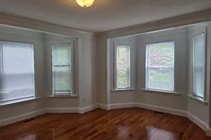 18-26 Bowen St, Newton, MA 02459 - Photo 7