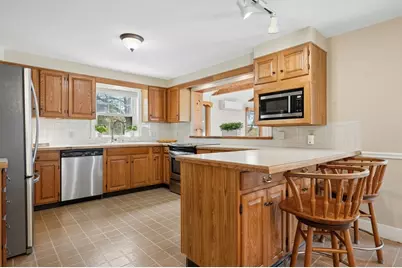 61 Gulf St, Shrewsbury, MA 01545 - Photo 9