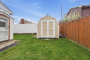 27 Pemberton St, Revere, MA 02151 - Photo 25