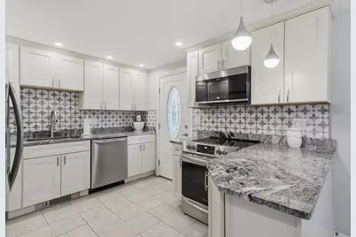 27 Pemberton Street, Revere, MA 02151 - Photo 3