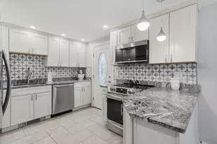 27 Pemberton St, Revere, MA 02151 - Photo 3