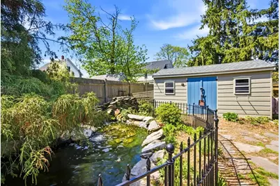 5 Pickard St, Amesbury, MA 01913 - Photo 33