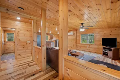 22 Carpenter, Dudley, MA 01571 - Photo 5