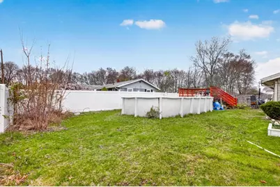 428 Hovenden Ave, Brockton, MA 02302 - Photo 5