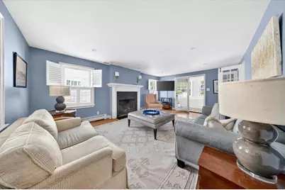 51 Elm St, Hingham, MA 02043 - Photo 9