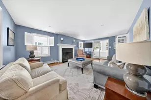 51 Elm St, Hingham, MA 02043 - Photo 9