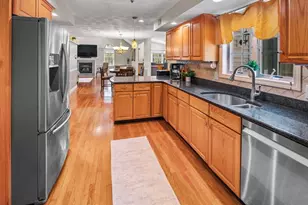 10 Gates Farm Cir, Haverhill, MA 01832 - Photo 9