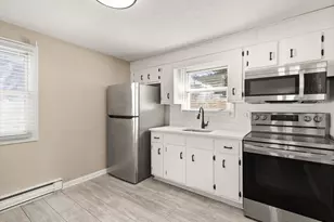 118 Everett St, Lawrence, MA 01843 - Photo 7