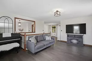 563 Pochassic Rd, Westfield, MA 01085 - Photo 3