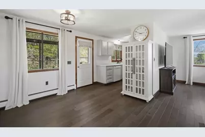 563 Pochassic Rd., Westfield, MA 01085 - Photo 7