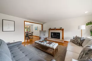 31 Lanewood Ave, Framingham, MA 01701 - Photo 17
