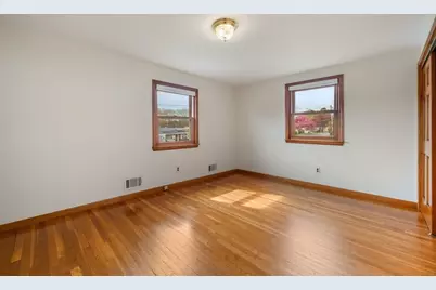 31 Lanewood Ave, Framingham, MA 01701 - Photo 31