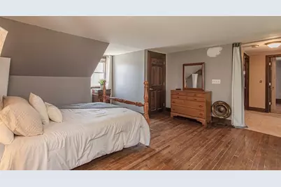 25 Mill St, Raynham, MA 02767 - Photo 29