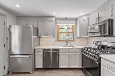 128 Beech St, Tewksbury, MA 01876 - Photo 9