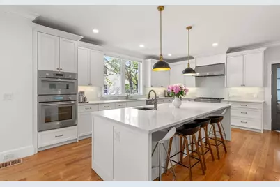 6 Wiswall Rd, Newton, MA 02459 - Photo 15