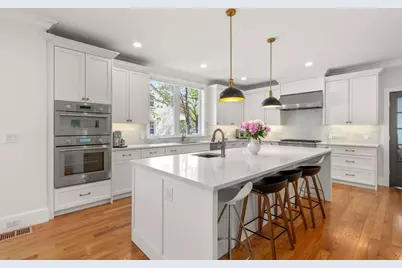 6 Wiswall Rd, Newton, MA 02459 - Photo 15