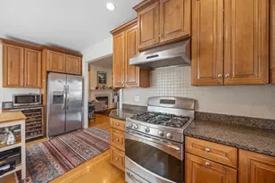 2 Benton Rd, Somerville, MA 02143 - Photo 9