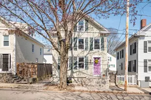 60 Warren St, Newburyport, MA 01950 - Photo 1