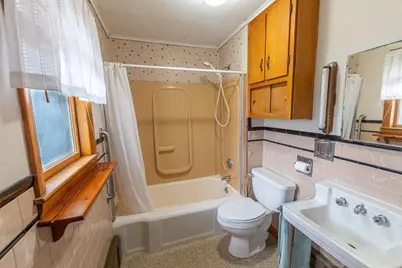 8 Linwood St, Webster, MA 01570 - Photo 17