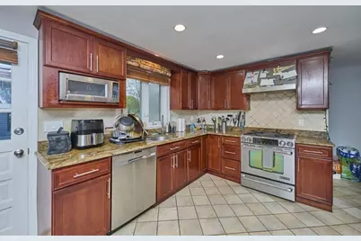 73-75 Newbern Ave, Medford, MA 02155 - Photo 29