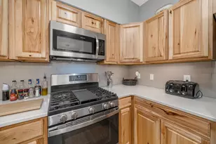 23 Hampshire Rd, Methuen, MA 01844 - Photo 7