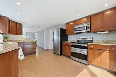 25 Stagecoach Rd, Leominster, MA 01453 - Photo 3