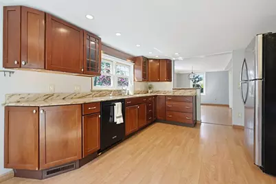 25 Stagecoach Rd, Leominster, MA 01453 - Photo 5