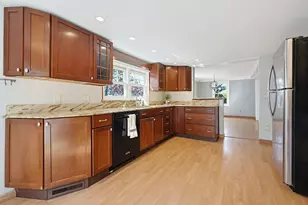 25 Stagecoach Rd, Leominster, MA 01453 - Photo 5