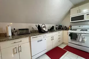 65 Fairbanks St, Boston, MA 02135 - Photo 5