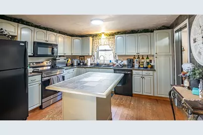 40 Scenic Ave, Webster, MA 01570 - Photo 5
