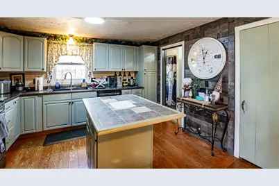 40 Scenic Ave, Webster, MA 01570 - Photo 7