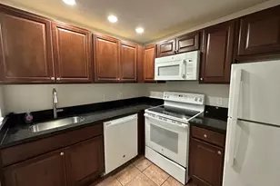 32 Annese Rd, Chelsea, MA 02150 - Photo 1