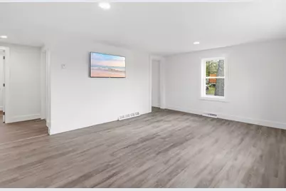 51 Sandy Pond Rd, Ayer, MA 01432 - Photo 11