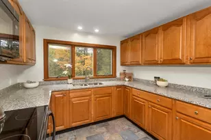 31 Lovers Ln, Greenfield, MA 01301 - Photo 7