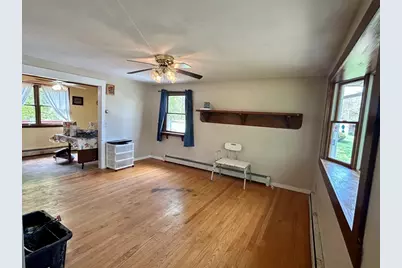 12 Pomeroy St, Easthampton, MA 01027 - Photo 7