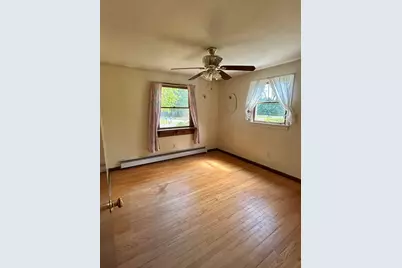 12 Pomeroy St, Easthampton, MA 01027 - Photo 17