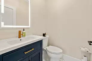 180 Adams St, Newton, MA 02458 - Photo 13