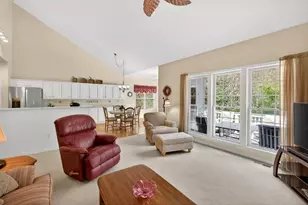51 Champlain Cir, Plymouth, MA 02360 - Photo 15