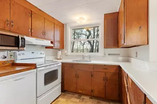 6 Stanley Pl, Barnstable, MA 02601 - Photo 9