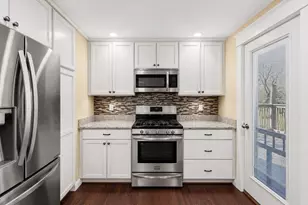 86 Newport St, Fall River, MA 02720 - Photo 25