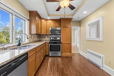 86 Newport St, Fall River, MA 02720 - Photo 3