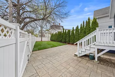 167 Essex St, Melrose, MA 02176 - Photo 27