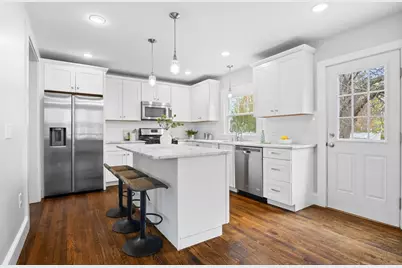 167 Essex St, Melrose, MA 02176 - Photo 5